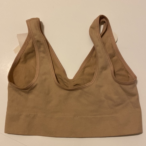3/$30* NWT Medium Hanes Nude Seamless Softcup Bra Sleep SoftComfortable Bralette - Picture 3 of 8